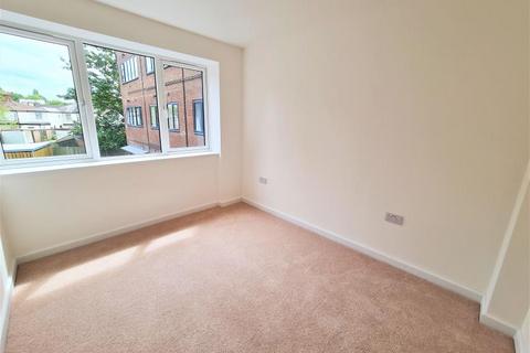 1 bedroom apartment to rent, Trinity Place, Woking GU21