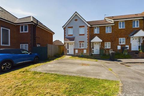 2 bedroom end of terrace house for sale, Ditchling Close, Eastbourne BN23