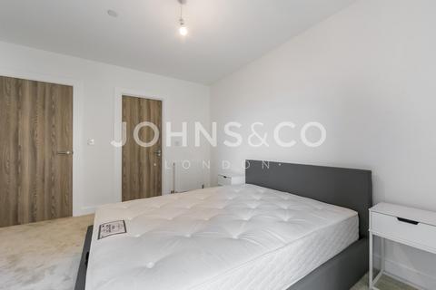 2 bedroom apartment to rent, Flagstaff Road, Bankside Gardens, Reading, RG2