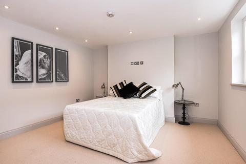 1 bedroom flat for sale, Cunningham Place, St Johns Wood