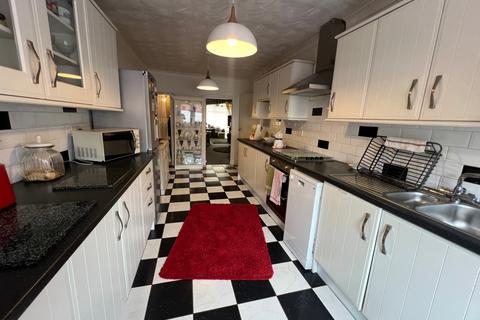 19 Mill Street, Tonyrefail, Porth, CF39 8AB