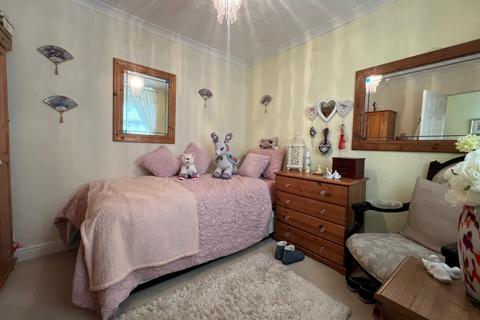 19 Mill Street, Tonyrefail, Porth, CF39 8AB