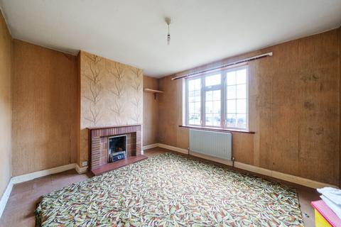 49 Idmiston Square, Worcester Park, KT4 7SX