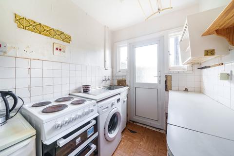 49 Idmiston Square, Worcester Park, KT4 7SX