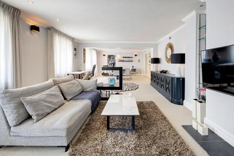 3 bedroom apartment for sale, Clarges Street, Mayfair, London, W1J