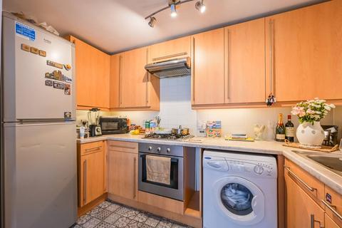 2 bedroom flat for sale, Fairlead House, Cassilis Road, Isle Of Dogs, London, E14