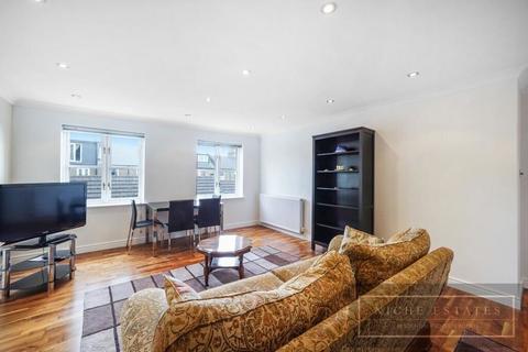 2 bedroom flat for sale, Whittington Mews, London, Greater London, N12 8QF