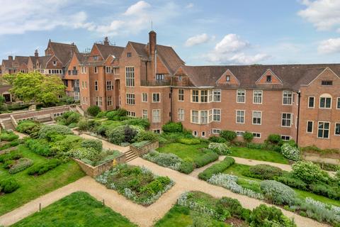 2 bedroom apartment for sale, Kings Drive, Midhurst, GU29