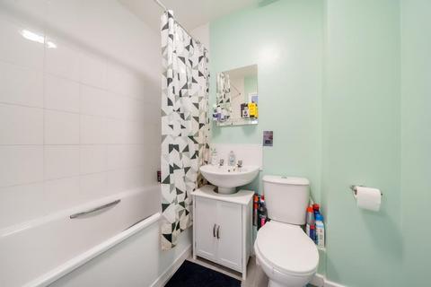 1 bedroom flat for sale, High Wycombe,  Buckinghamshire,  HP13