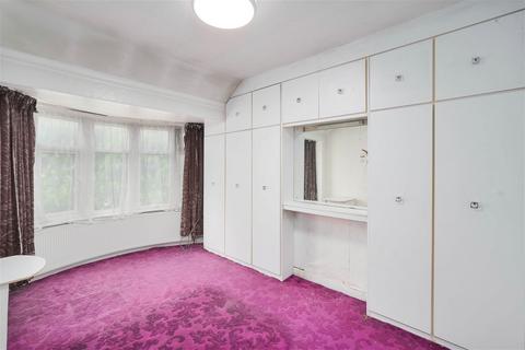 3 bedroom semi-detached house for sale, Harley Crescent, Harrow HA1