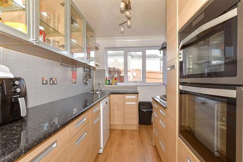 3 bedroom end of terrace house for sale, Shipwrights Avenue, Chatham, Kent