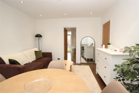 105 Parkdale Road, London, SE18 1RW