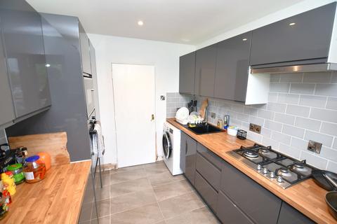2 bedroom flat for sale, Eccles New Road, Elishaw Row Eccles New Road, M5