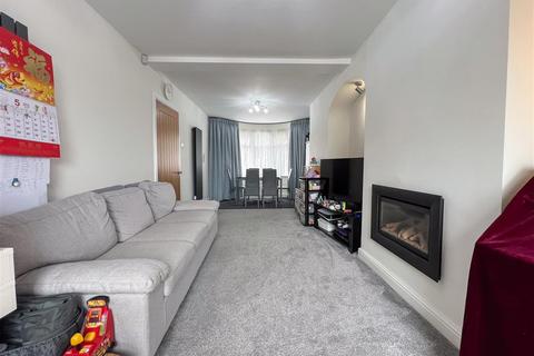 138 Stroud Road, Shirley, Solihull, B90 2JX