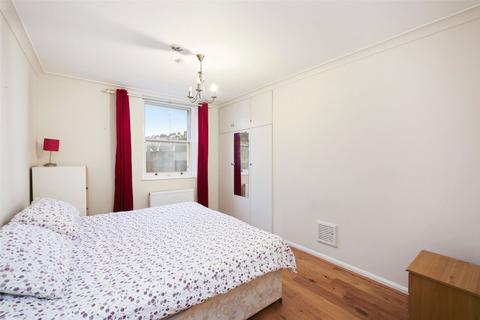 2 bedroom flat for sale, Queensway, Bayswater, W2