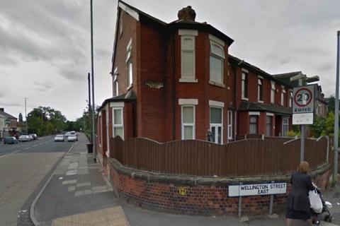 4 bedroom end of terrace house for sale, Leicester Road, Salford