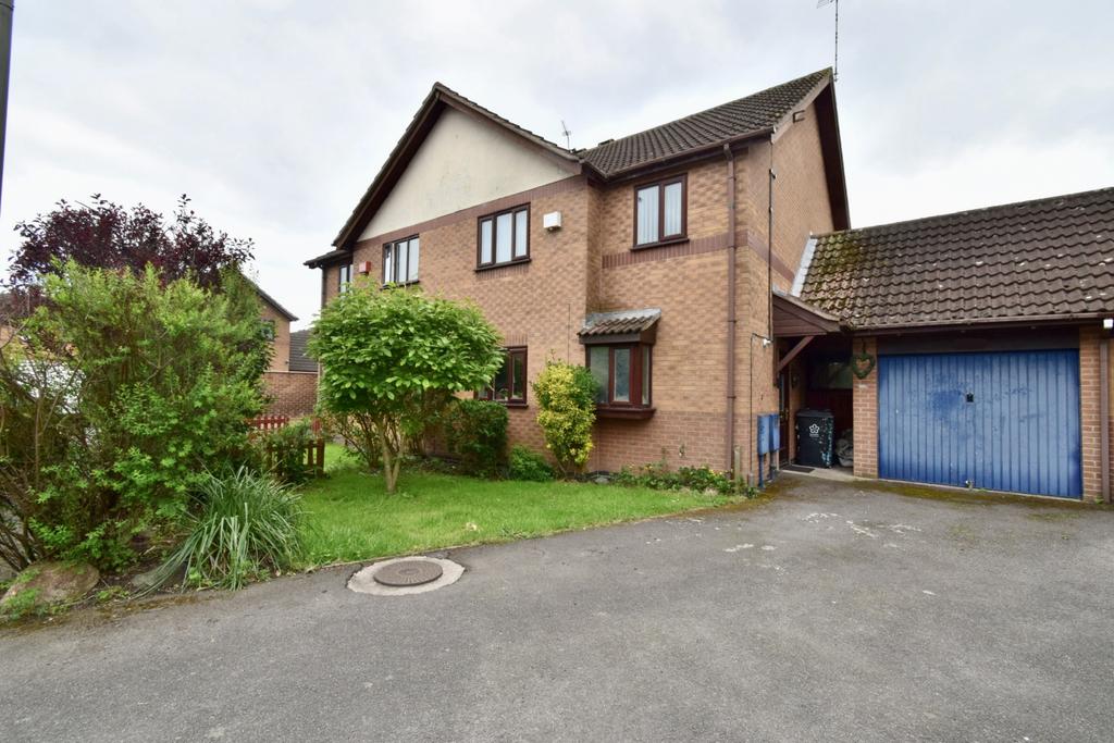 Pinewood Close, Beaumont Leys, Leicester, Leicest