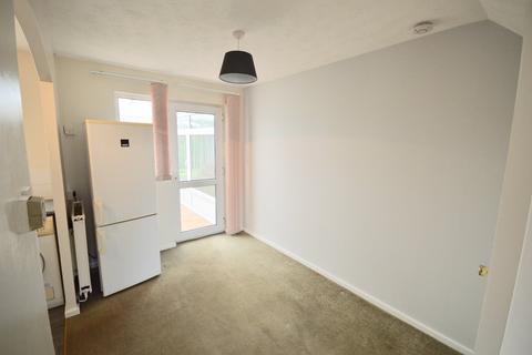 3 bedroom house to rent, Sandpiper Road, Thorpe Hesley, Rotherham, South Yorkshire, S61