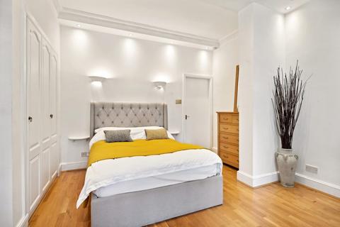 1 bedroom apartment to rent, Chesham Place Belgravia SW1X
