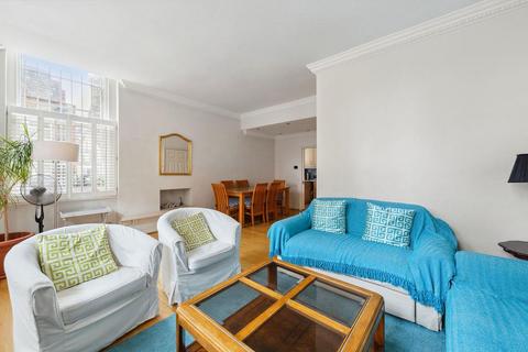 3 bedroom flat to rent, Collingham Gardens, Earls Court, London, SW5