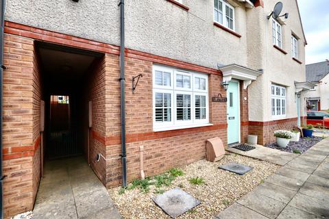 2 bedroom terraced house to rent, Manor View, Trelewis, CF46