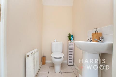 8 Bardsley Close, Colchester, CO4 5GS