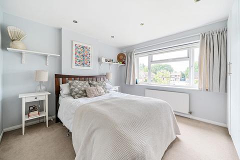 65 Hazell Way, Stoke Poges, Slough, SL2 4DG