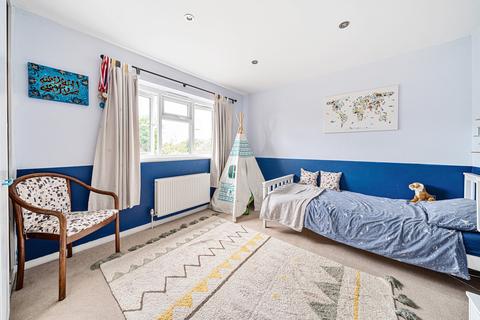 65 Hazell Way, Stoke Poges, Slough, SL2 4DG
