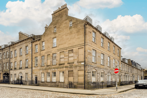 3 bedroom flat for sale, Union Street, Edinburgh EH1