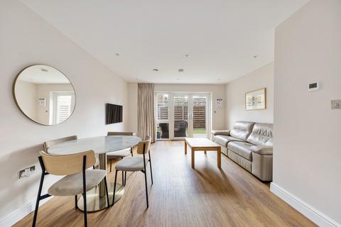 1 bedroom apartment for sale, Hollyoak House, Loughton