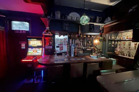 Pub to rent, 13 Bridge Street, Dover, Kent, CT16