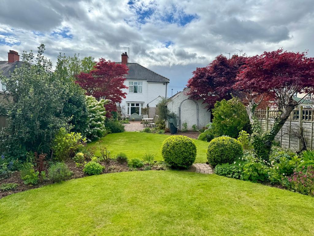 Three Elms Road, Hereford, HR4 3 bed semidetached house for sale £
