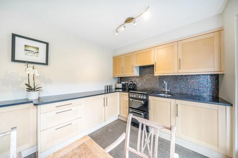 74 Aarons Hill, Godalming, GU7 2LJ