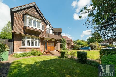 6 bedroom detached house for sale, Canons Drive, Middx HA8