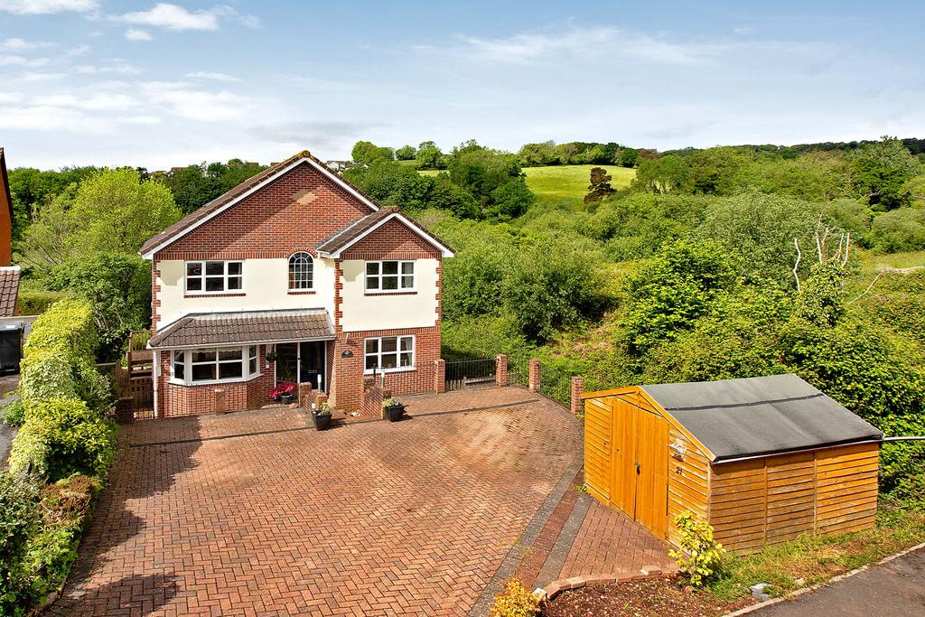Gilbert Avenue, Teignmouth, TQ14 5 bed detached house for sale £625,000