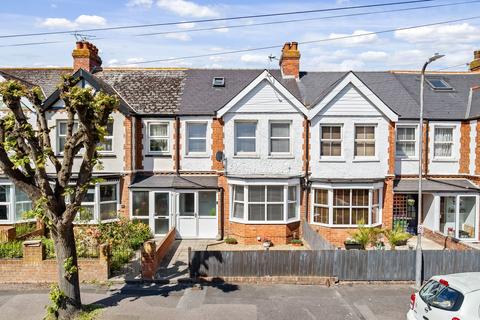 17 Phillip Road, Folkestone, CT19 4PY