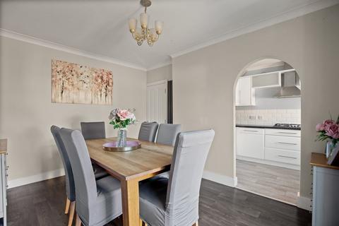 17 Phillip Road, Folkestone, CT19 4PY