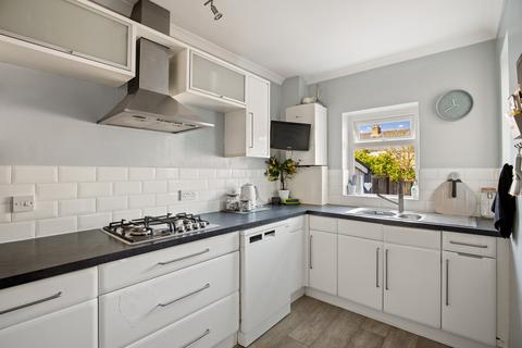 17 Phillip Road, Folkestone, CT19 4PY