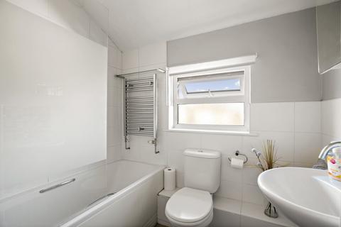 17 Phillip Road, Folkestone, CT19 4PY