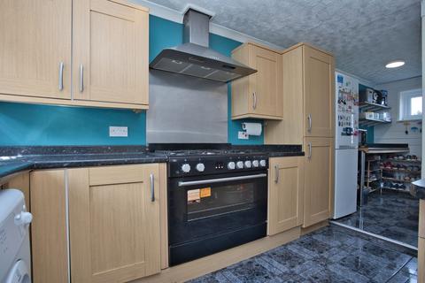 3 bedroom end of terrace house for sale, Westbury Crescent, Dover, CT17