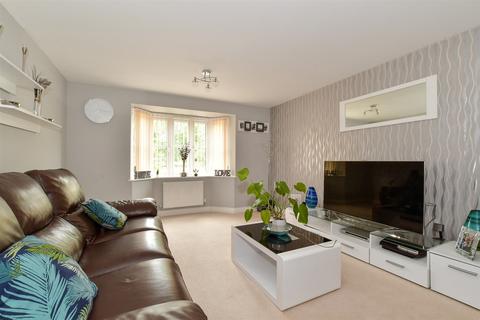 4 bedroom detached house for sale, Haine Close, Horley, Surrey