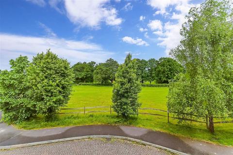 4 bedroom detached house for sale, Haine Close, Horley, Surrey