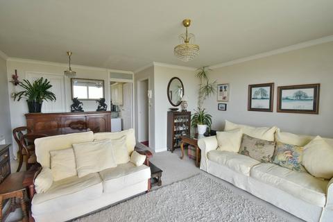 2 bedroom flat for sale, Sutton Place, Bexhill-on-Sea, TN40