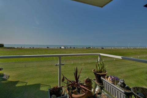 2 bedroom flat for sale, Sutton Place, Bexhill-on-Sea, TN40