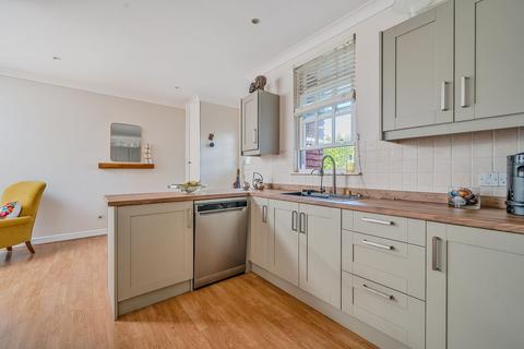 2 bedroom apartment for sale, Duck Lane, Green Court Duck Lane, GU29