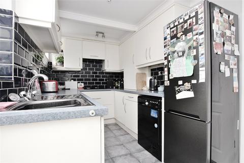 3 bedroom terraced house for sale, Lansdown Close, Surrey GU21