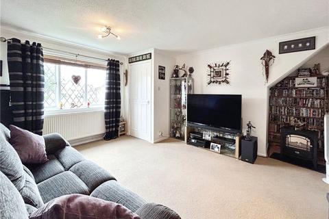 3 bedroom semi-detached house for sale, Laburnum Drive, Evesham, Worcestershire