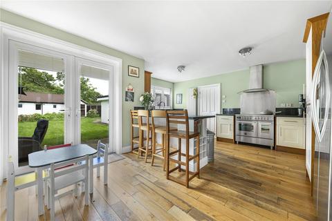 321 Southborough Lane, Bromley, BR2 8BG