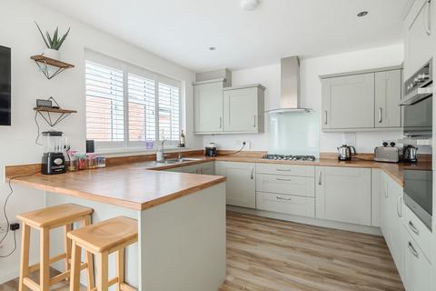 4 bedroom detached house for sale, Turnberry Close, Botley, Southampton, SO32