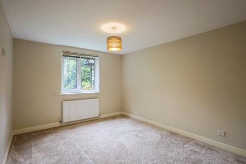 2 bedroom apartment to rent, Home Farm Avenue, Macclesfield SK10